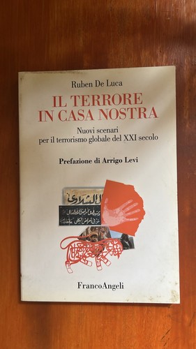 Terrore casa nostra - casa,